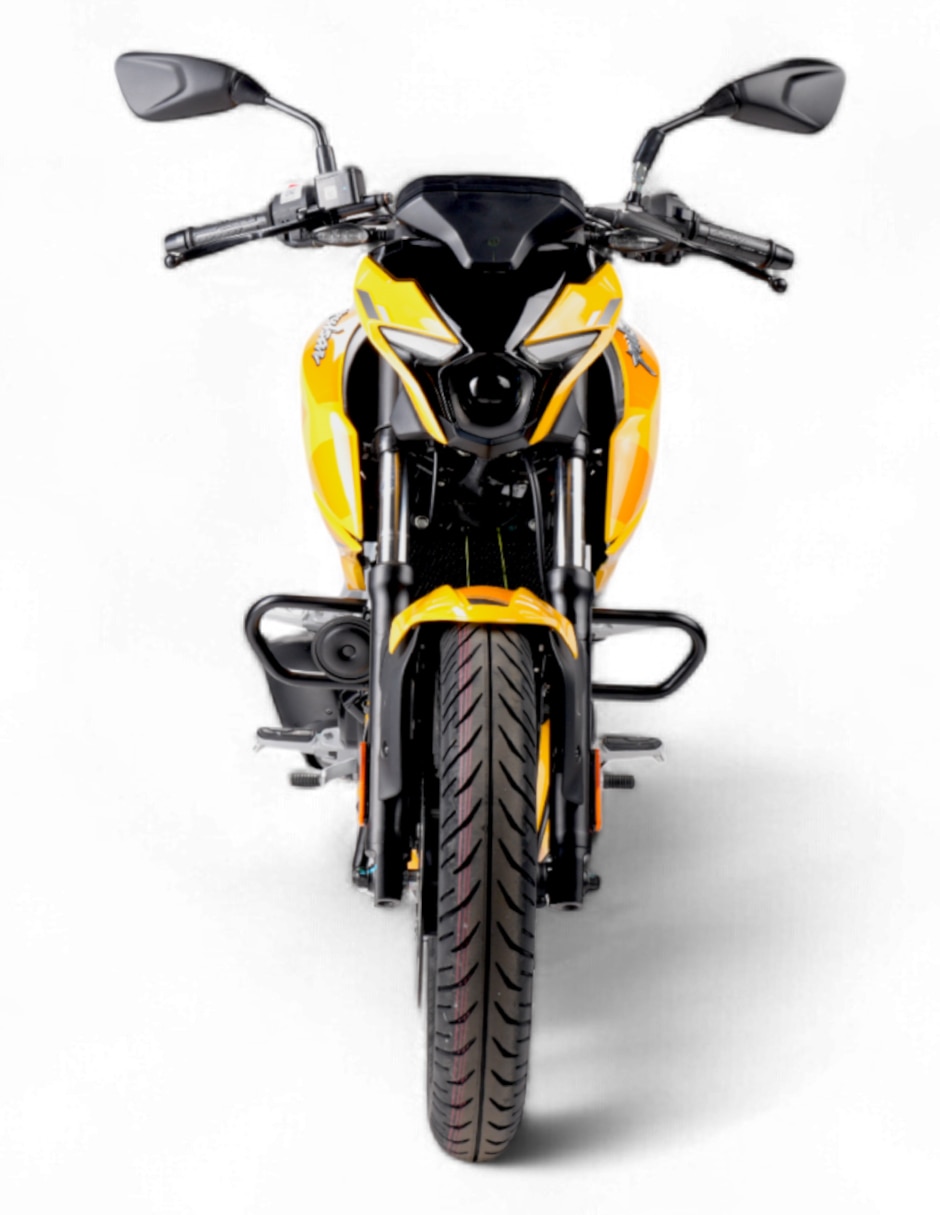 Motocicleta deportiva baj pulsar n250 carbur 2026 8